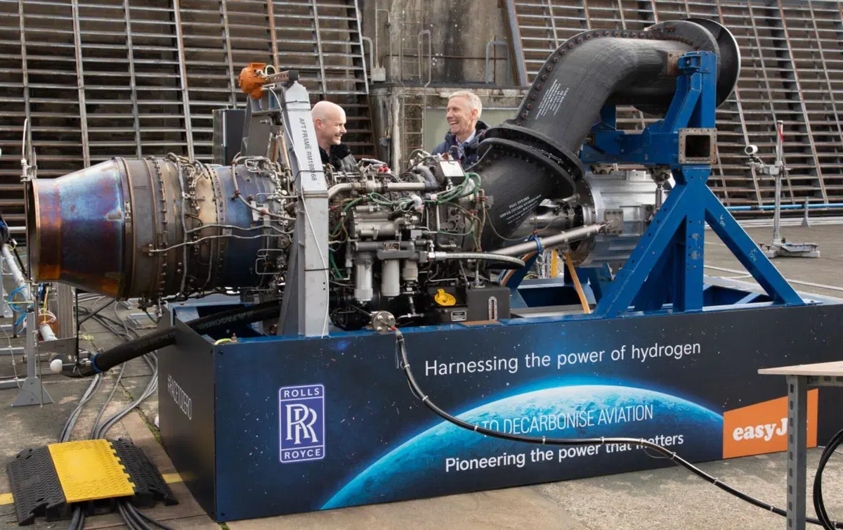 Idrogeno green per i motori jet di Rolls Royce e gli aerei di linea di easyJet (5)