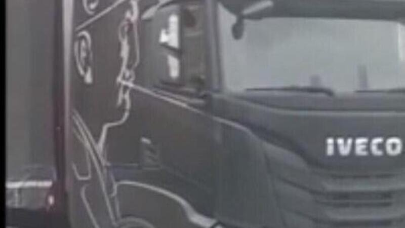 In Laguna a Venezia con un camion &quot;fascista&quot;: indagini [VIDEO] 
