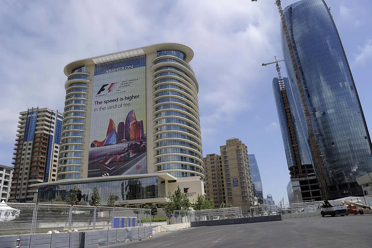 F1, Gp d'Europa 2016, FP3: (27)