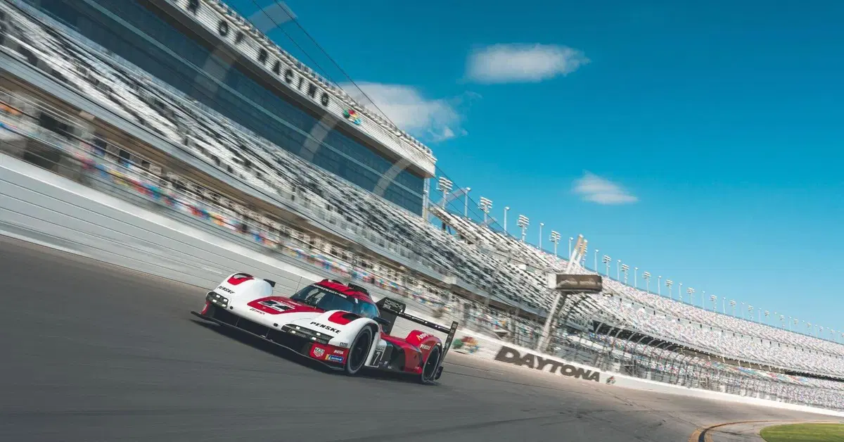 Porsche: negli equipaggi per Le Mans anche un asso dell'Endurance