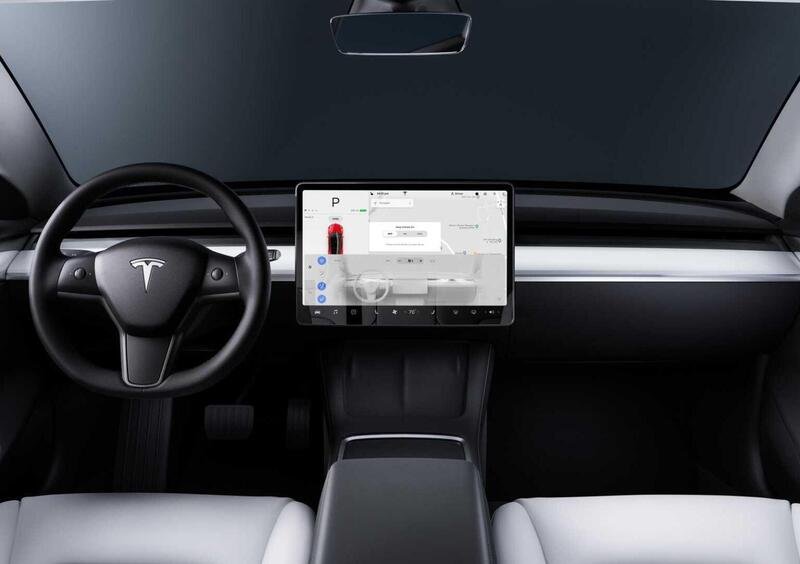 Tesla Model 3 (2018->>) (39)