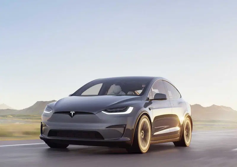 Tesla Model X (2016-26) (4)