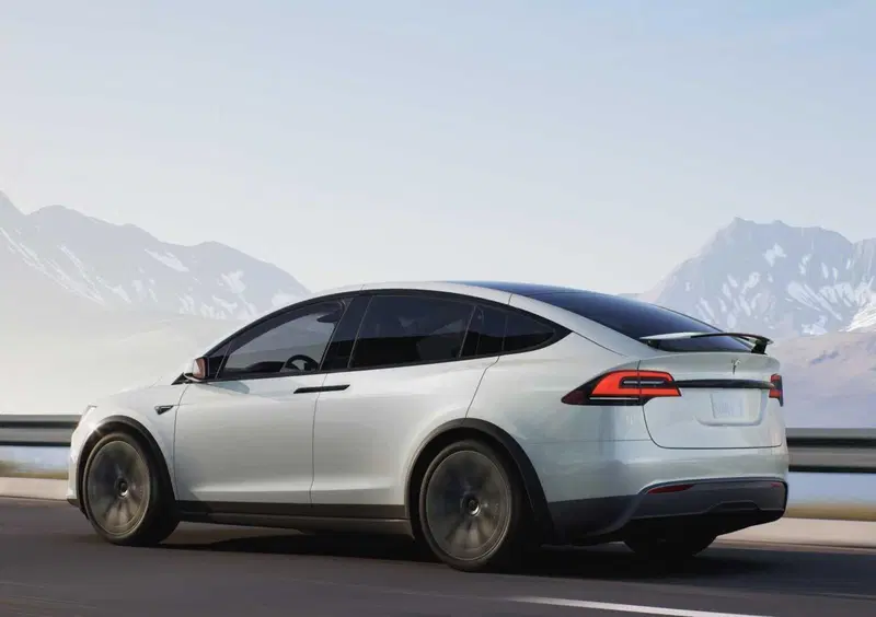 Tesla Model X (2016-26) (6)