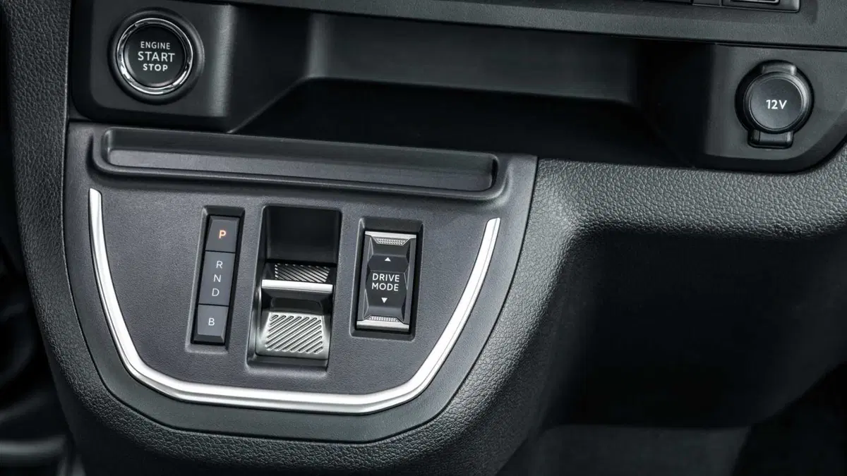Toyota Proace Verso Verso Electric 75 kWh L2 Long D Lounge (14)