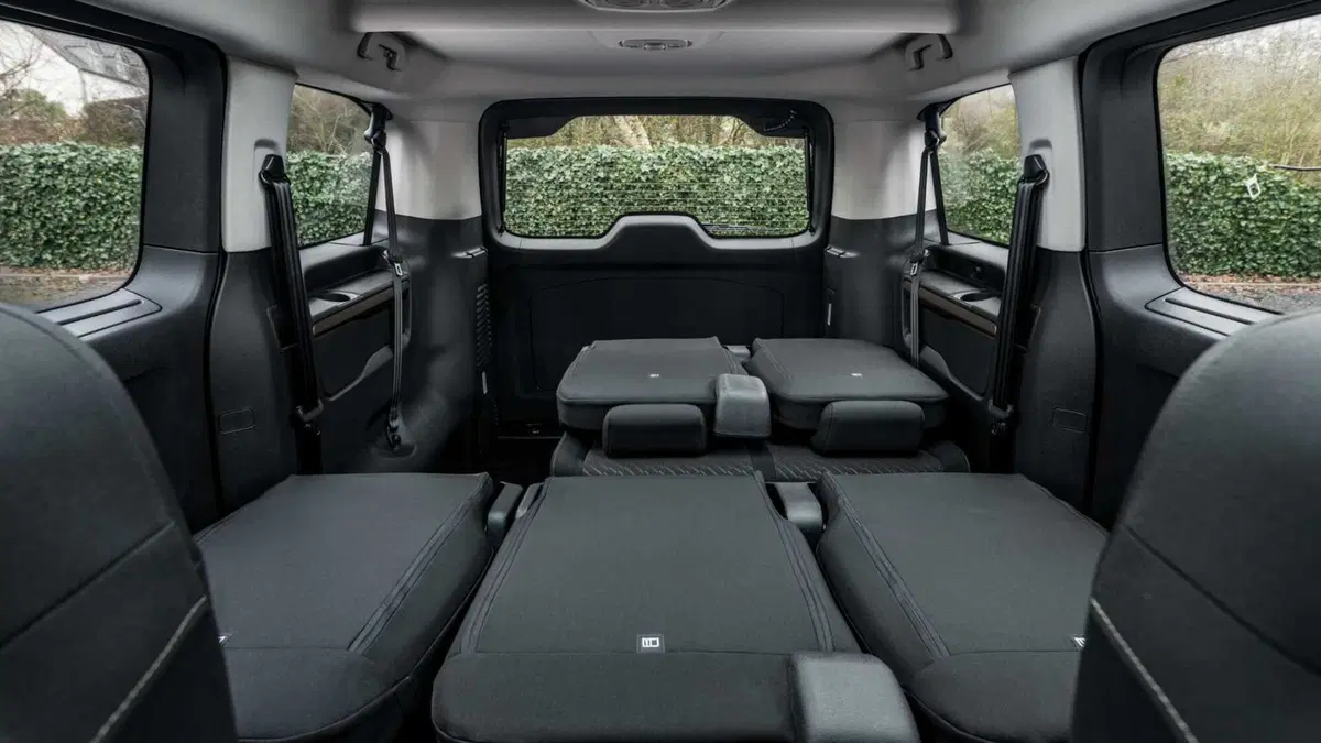 Toyota Proace Verso Verso Electric 75 kWh L2 Long D Lounge (18)