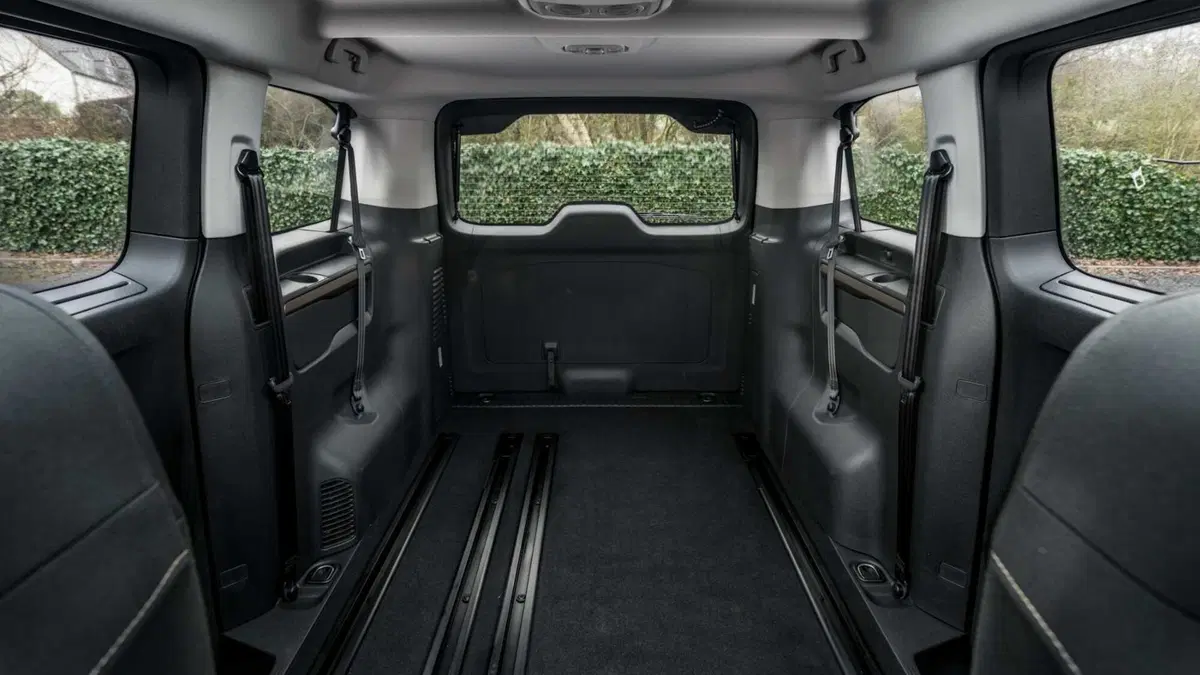 Toyota Proace Verso Verso Electric 75 kWh L2 Long D Lounge (19)