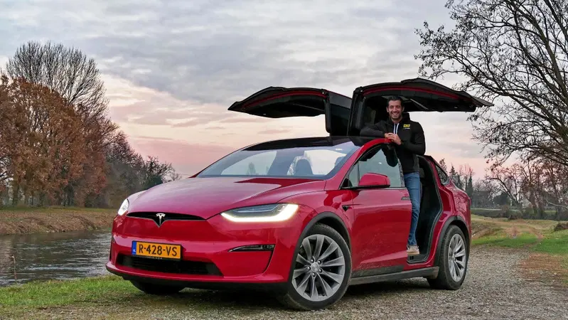 Tesla Model X Plaid, con 1020 CV &egrave; la SUV pi&ugrave; scattante al mondo! [Video]