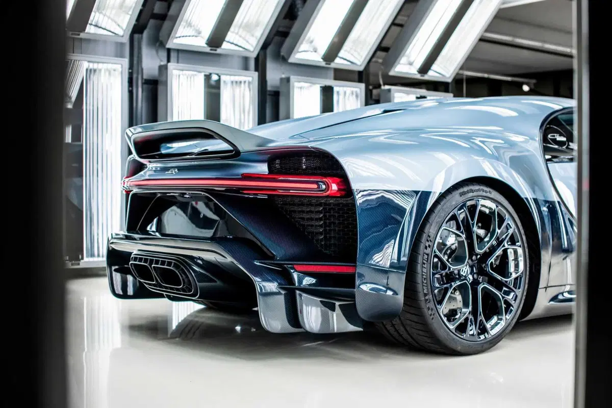 Bugatti Chiron Profilée, preziosa come un solitario (8)