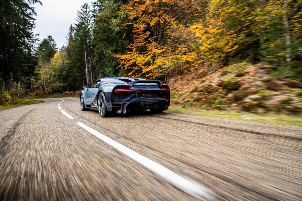 Bugatti Chiron Profilée, preziosa come un solitario (14)
