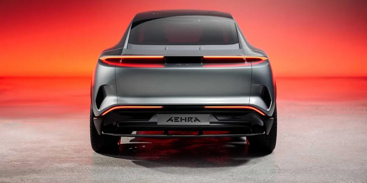 Aehra Suv: immagini degli interni e il display 'infinito'   (7)