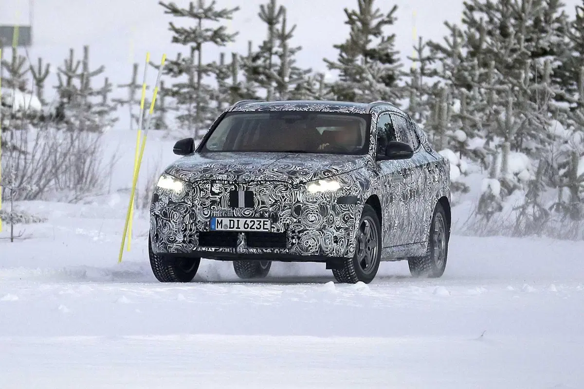 Nuova BMW X2 e iX2, ecco le foto spia (4)
