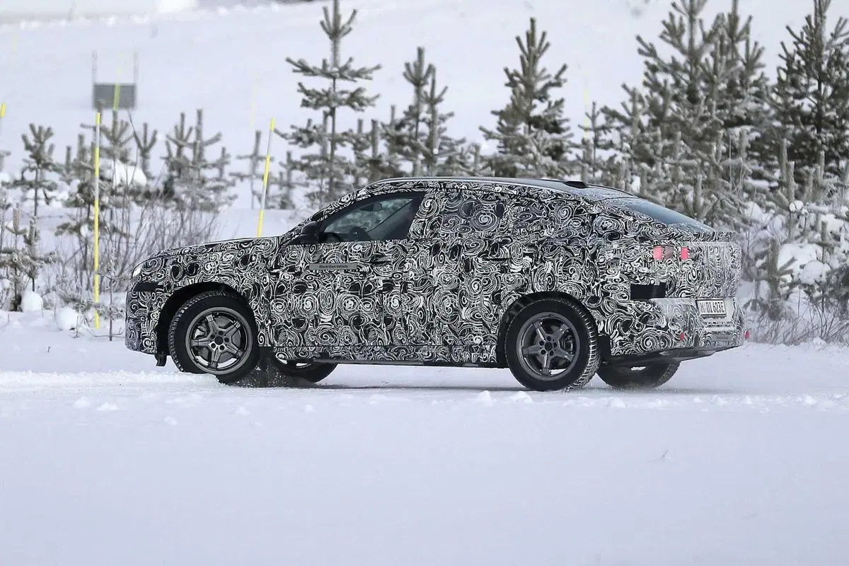 Nuova BMW X2 e iX2, ecco le foto spia (8)