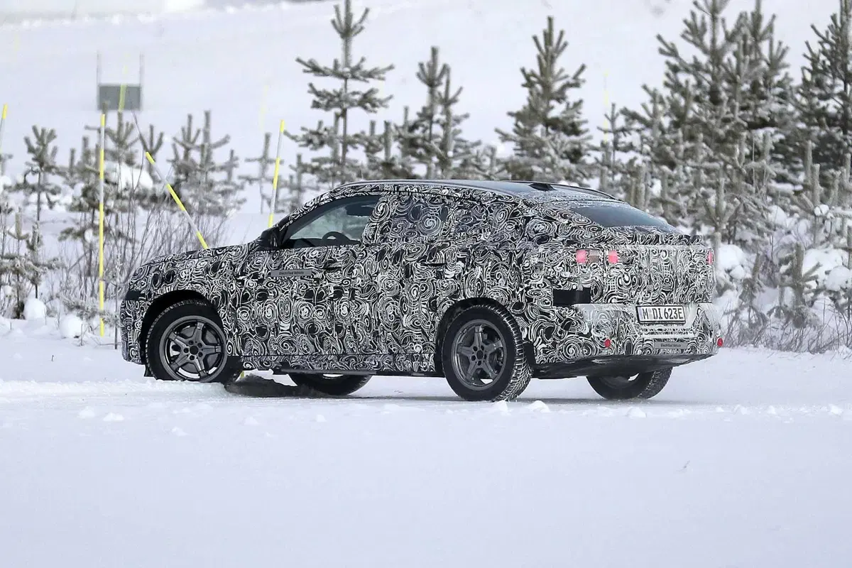 Nuova BMW X2 e iX2, ecco le foto spia (9)