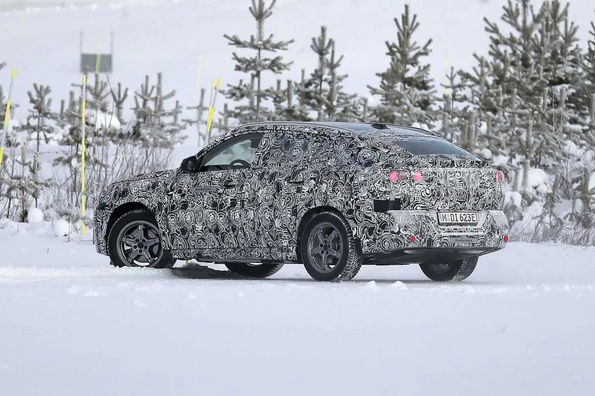 Nuova BMW X2 e iX2, ecco le foto spia (10)