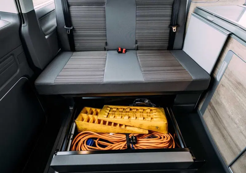 Volkswagen Veicoli Commerciali California (2015-23) (30)