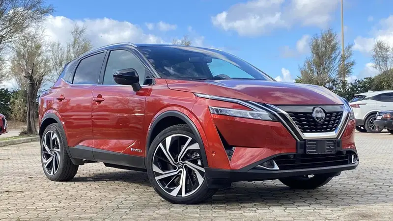 Nissan Qashqai E-Power (2022), l'ibrido "al contrario" si comporta davvero bene su strada