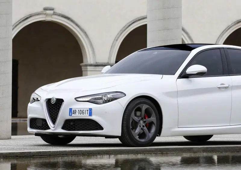 Alfa Romeo Giulia (21)