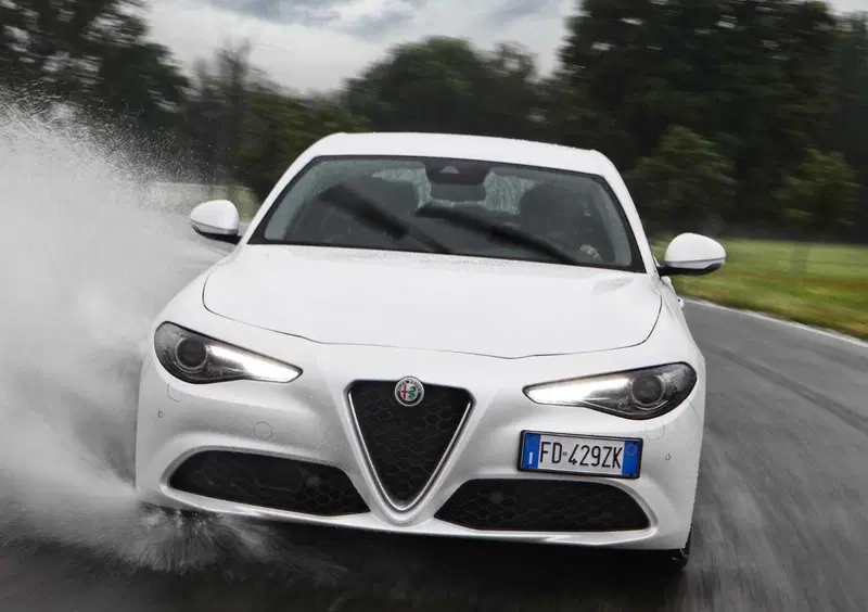 Alfa Romeo Giulia (26)