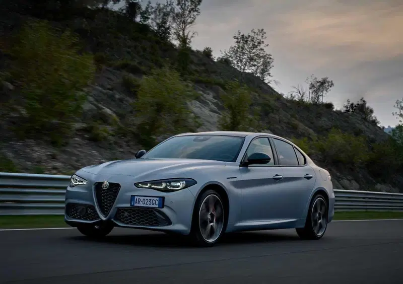 Alfa Romeo Giulia (4)
