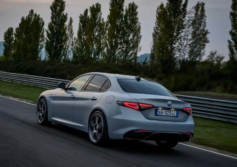 Alfa Romeo Giulia (7)