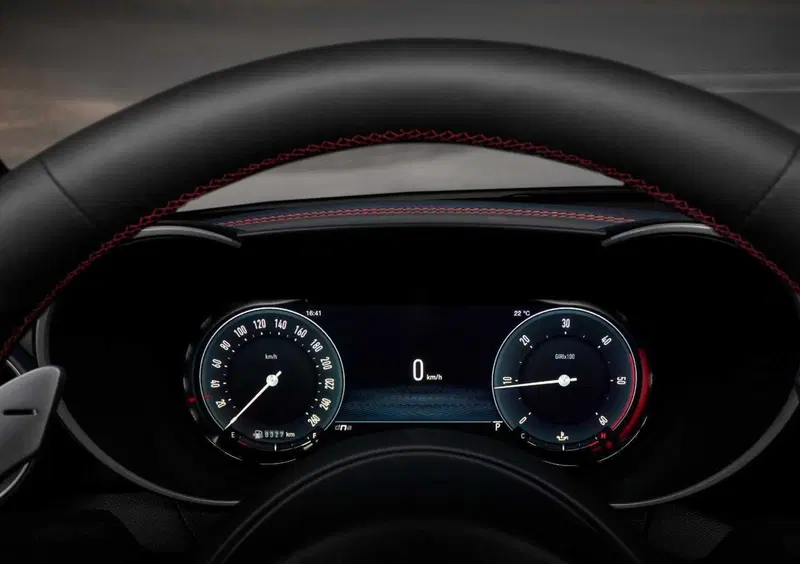 Alfa Romeo Giulia (16)