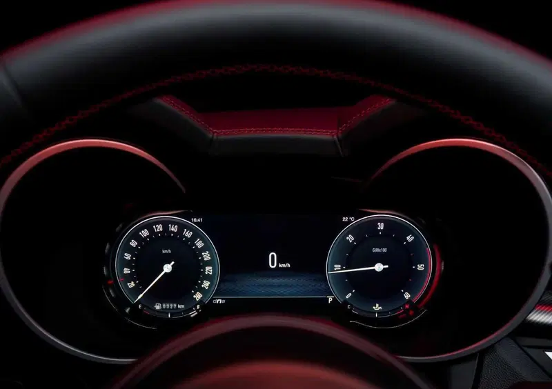 Alfa Romeo Stelvio (14)