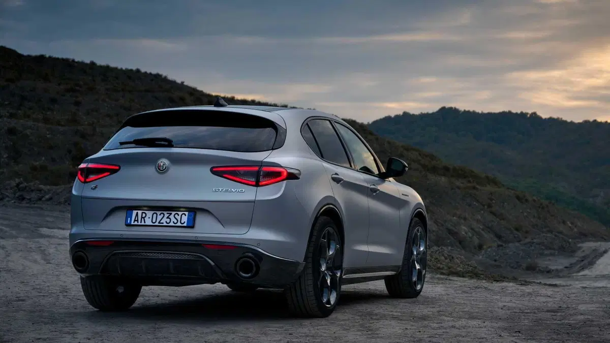 Alfa Romeo Stelvio Stelvio 2.2 Turbodiesel 190 CV AT8 Q4 Business (3)
