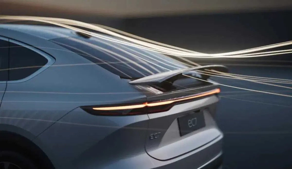 NIO EC7, ecco la nuova suv-coupé elettrica da 940 km (6)