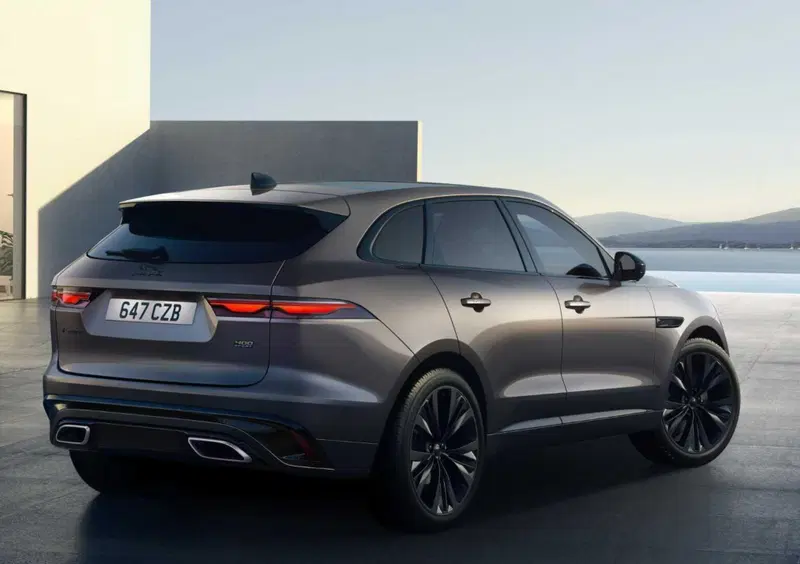 Jaguar F-Pace (8)