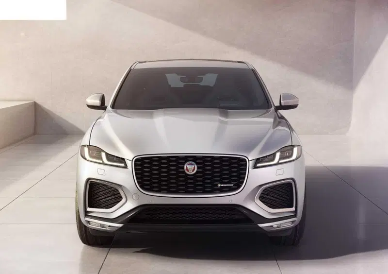Jaguar F-Pace (5)