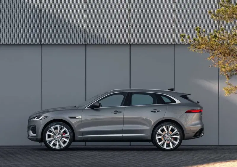 Jaguar F-Pace (6)
