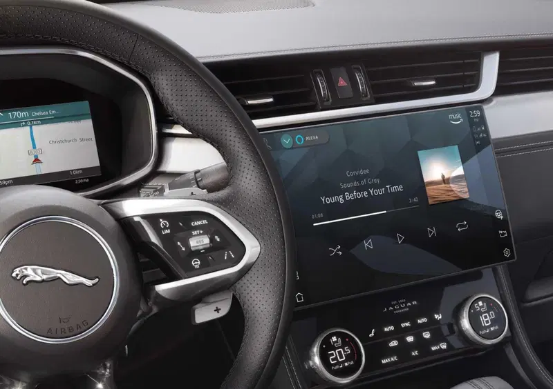 Jaguar F-Pace (31)