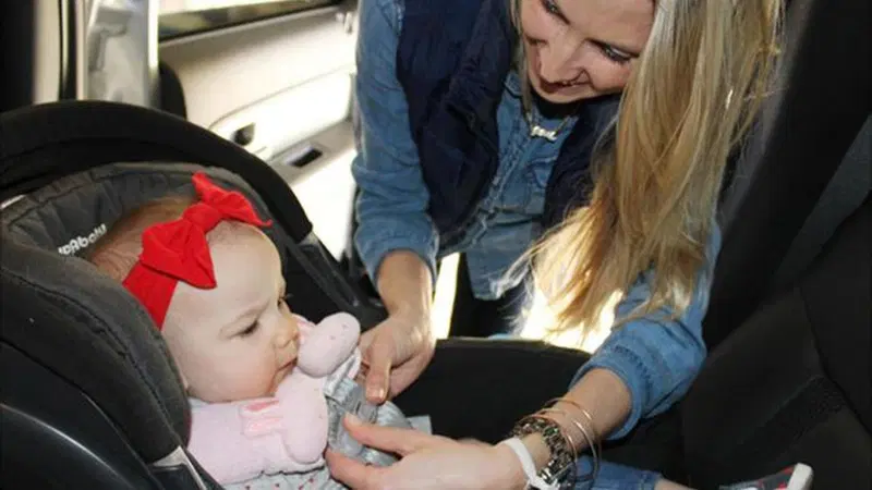 Seggiolini per bambini: meno cari dal 2023, l'IVA scende al 5%
