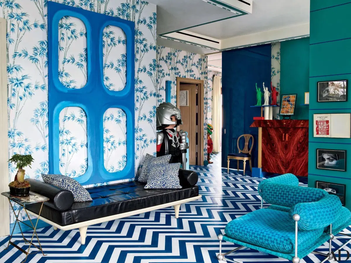 Lapo Elkann ha una casa anche a Milano: qualche Ferrari, molto yacht (4)