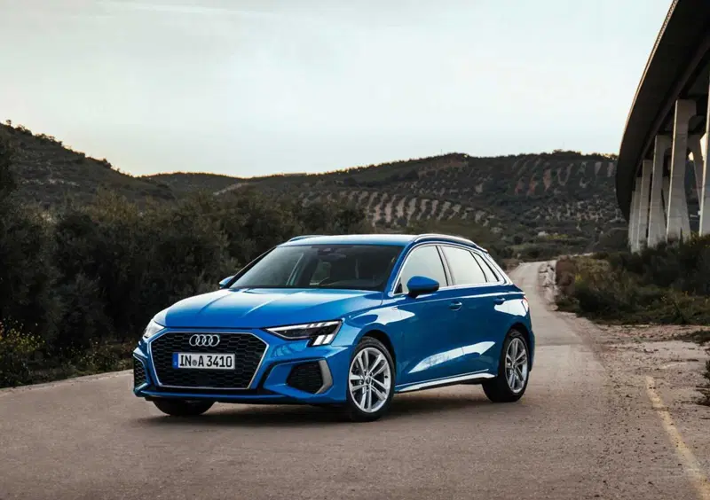 Audi A3 Sportback (2020-->>) (26)