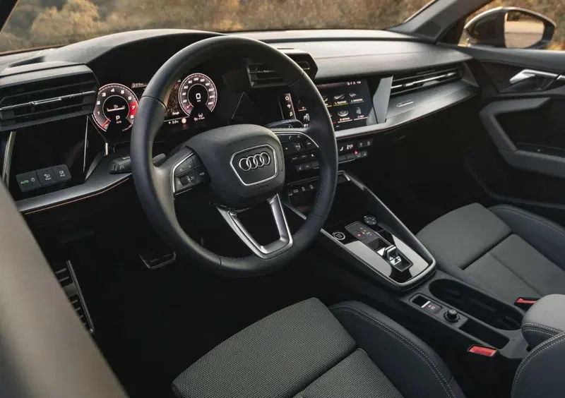 Audi A3 Sportback (2020-->>) (33)