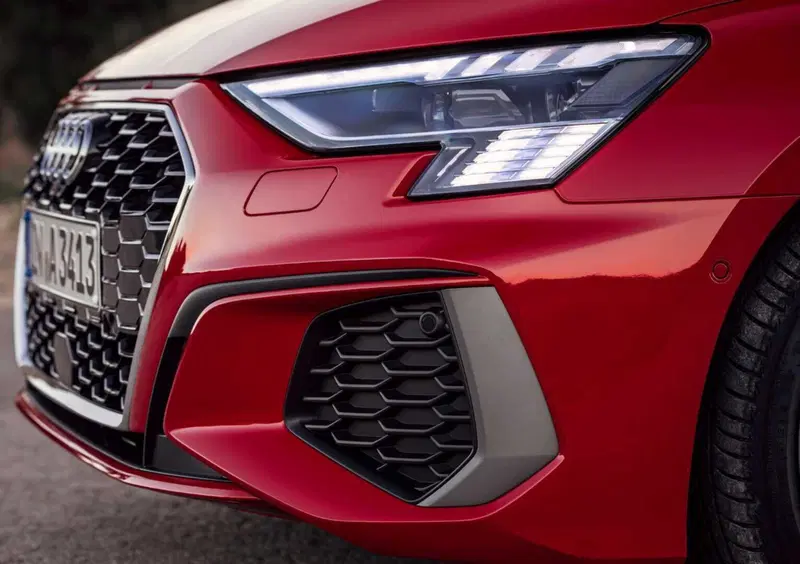 Audi A3 Sportback (2020-->>) (37)