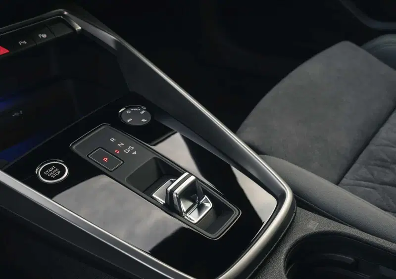 Audi A3 Sportback (2020-->>) (42)