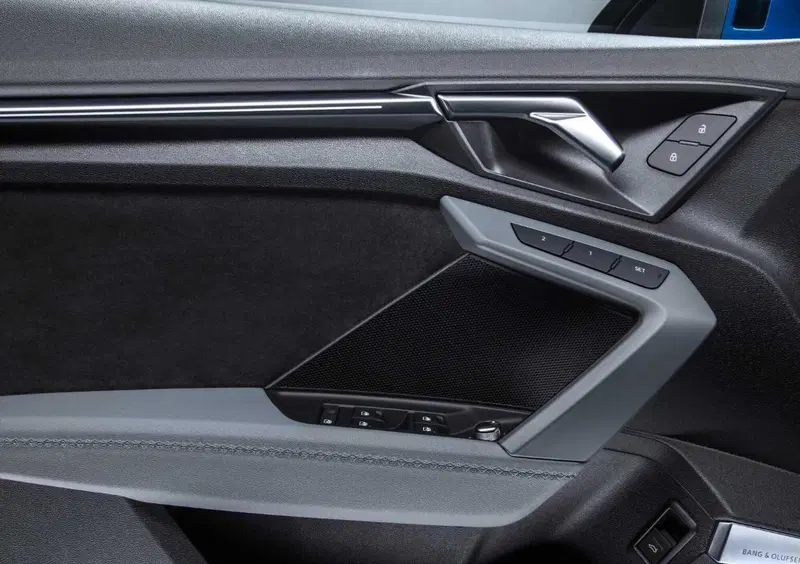 Audi A3 Sportback (2020-->>) (46)