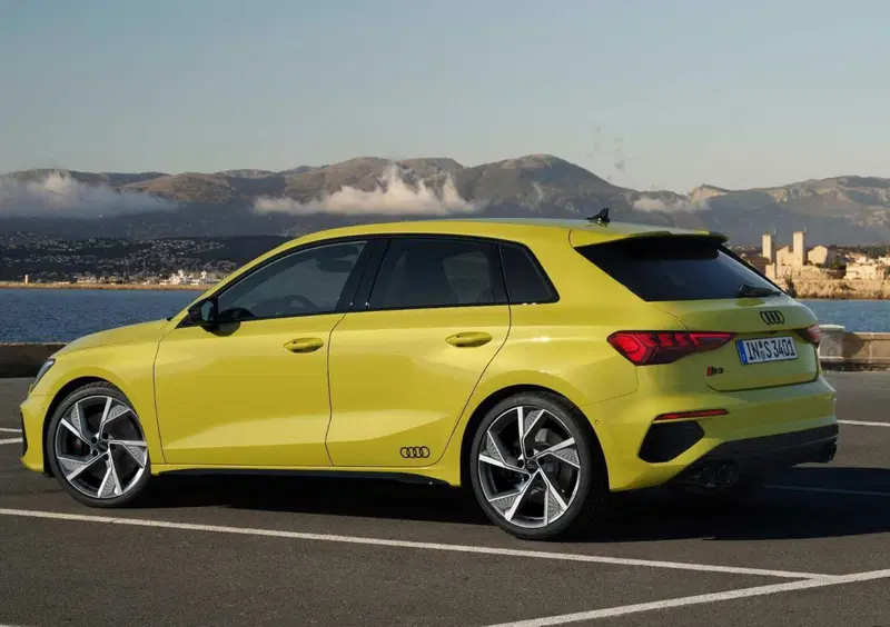 Audi S3 Sportback (2020-->>) (22)