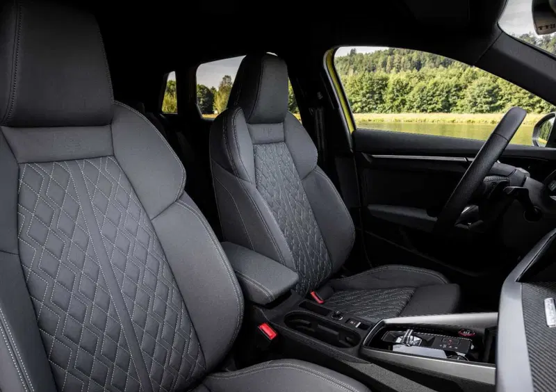 Audi S3 Sportback (2020-->>) (32)
