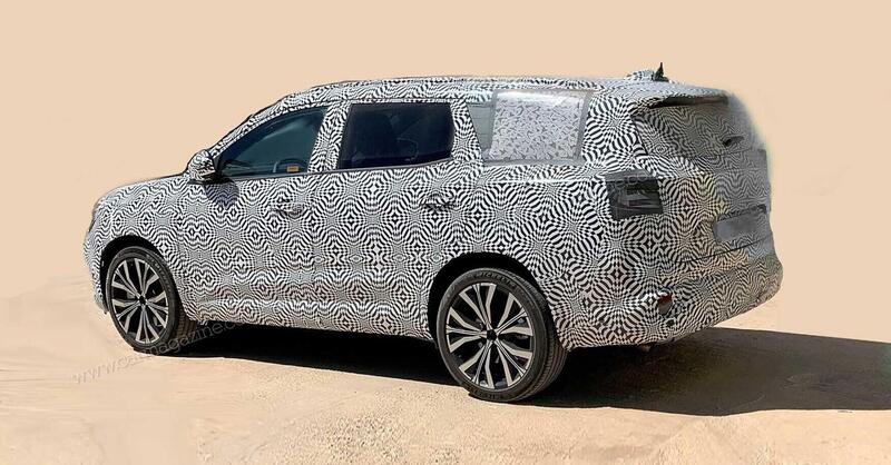 Renault Austral Spy photo: arriva la sette posti