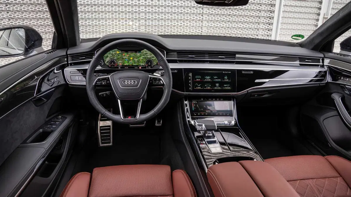 Audi A8 (2017-->>) (15)