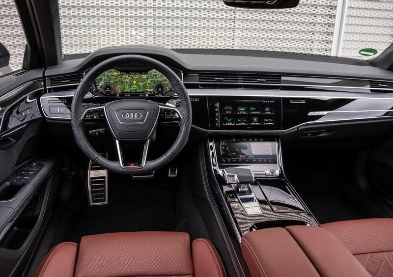 Audi A8 (2017-->>) (15)