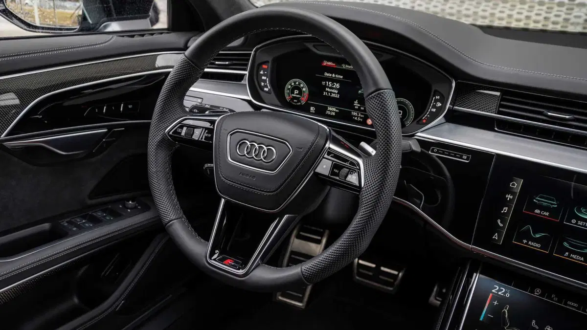 Audi A8 (2017-->>) (16)