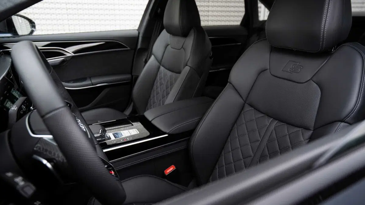 Audi A8 (2017-->>) (19)