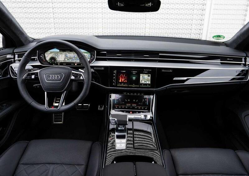 Audi A8 (2017-->>) (14)