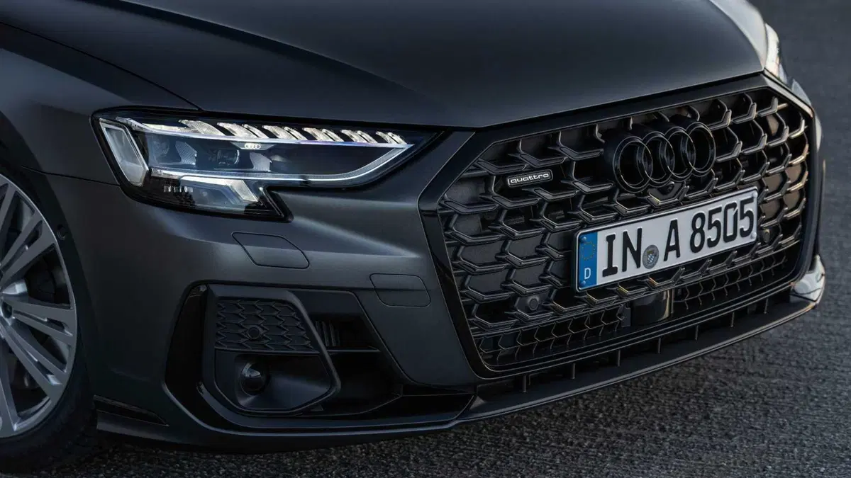 Audi A8 (2017-->>) (20)