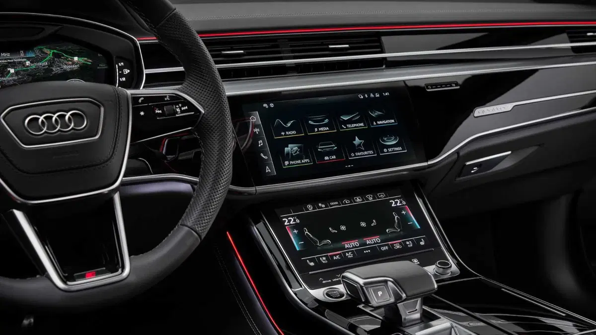 Audi A8 (2017-->>) (25)