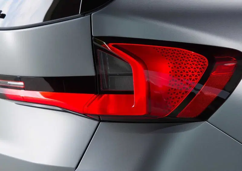BMW iX1 (2022-->>) (21)